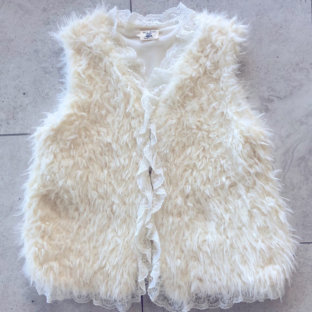 M.L. Kids Ruffles fur & Lace Vest
